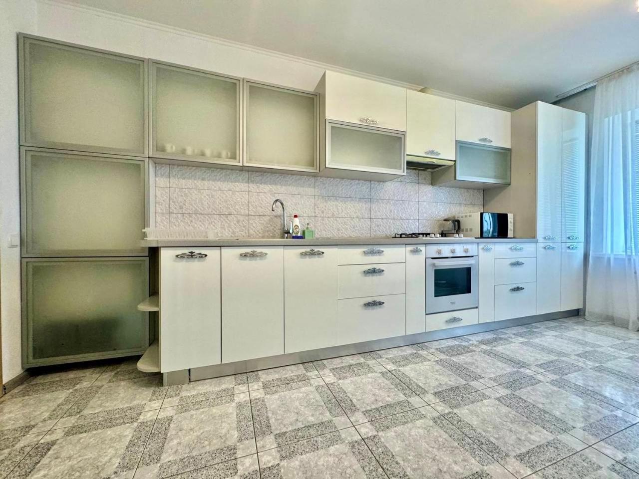 Apartpoltava Стильні Білосніжні Апартаменти, 2-Окремі Кімнати , Документи Для Відрядження , Банківський Чек 외부 사진