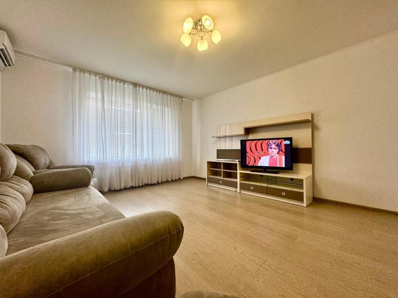 Apartpoltava Стильні Білосніжні Апартаменти, 2-Окремі Кімнати , Документи Для Відрядження , Банківський Чек 외부 사진